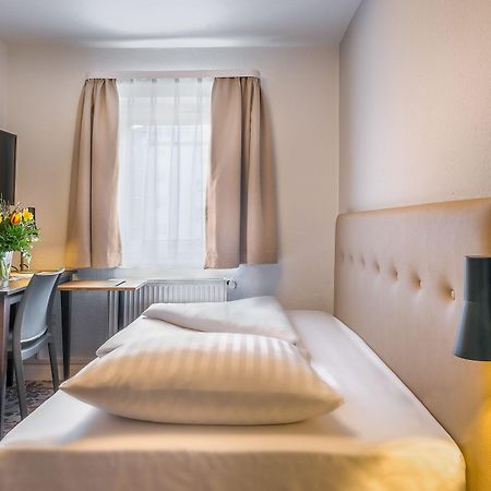 Signature Hotel Astoria Hamburg-Harburg Exteriör bild