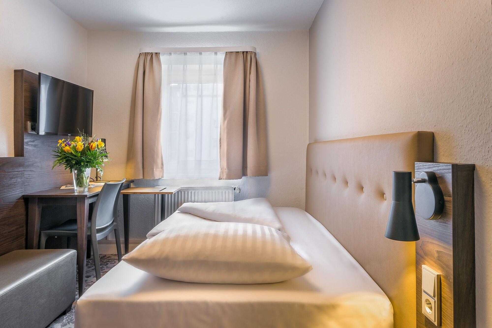 Signature Hotel Astoria Hamburg-Harburg Exteriör bild