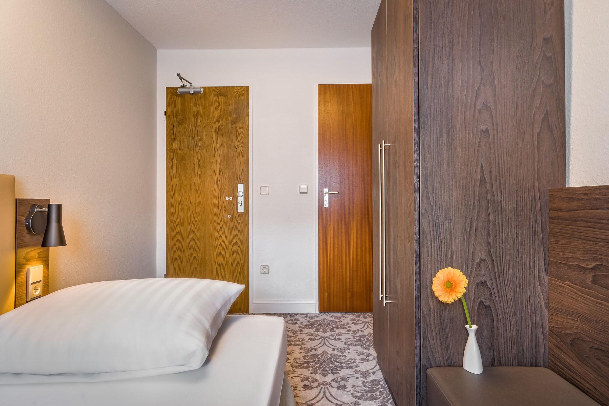 Signature Hotel Astoria Hamburg-Harburg Exteriör bild