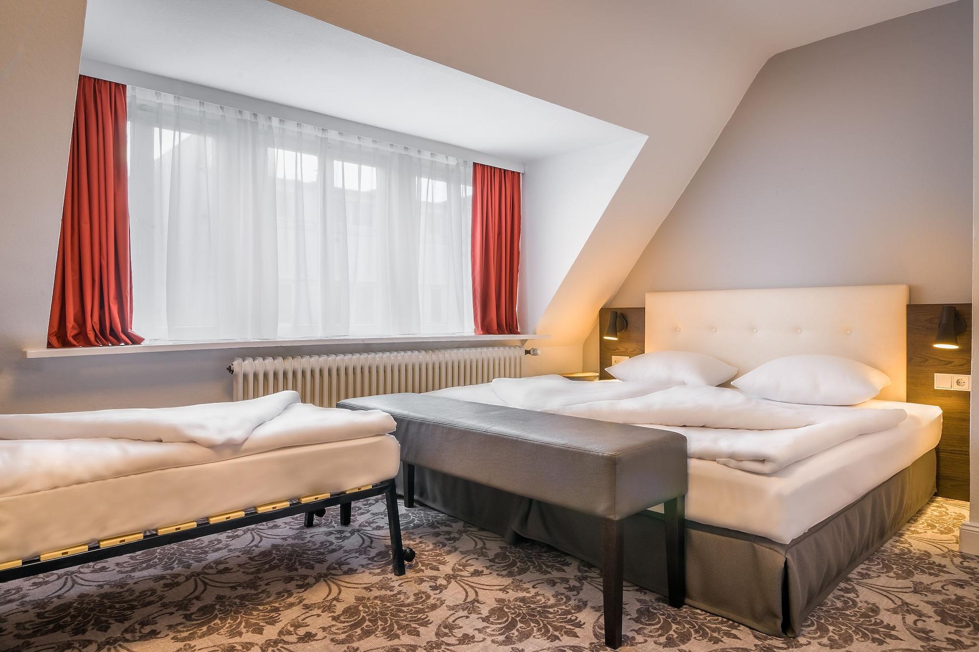 Signature Hotel Astoria Hamburg-Harburg Exteriör bild